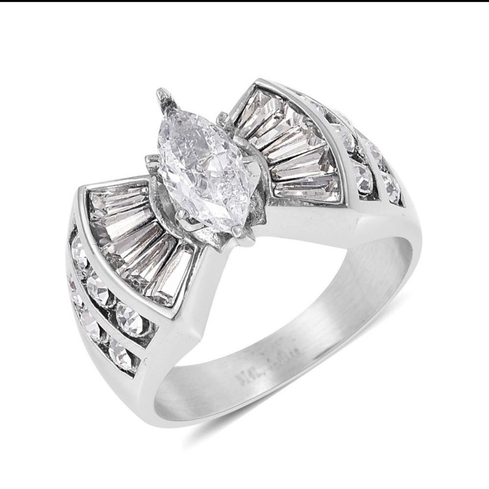 Butterfly Ring Simulated Diamond Austrian …